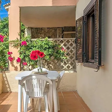 Hotel Baia De Bahas Golfo Di Marinella 3*